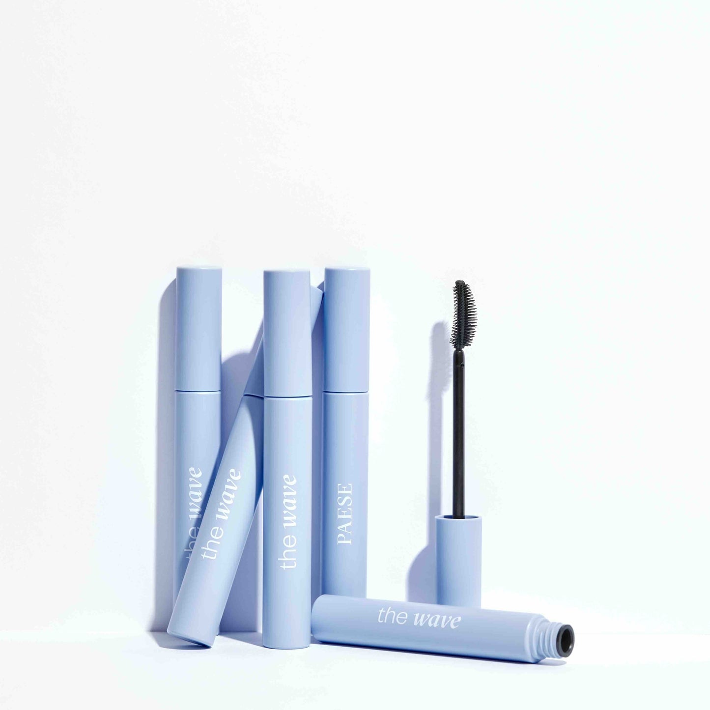 PAESE Cosmetics The Wave Long-Lasting Mascara, with the innovative easy to apply, brush instantly elongates lashes.