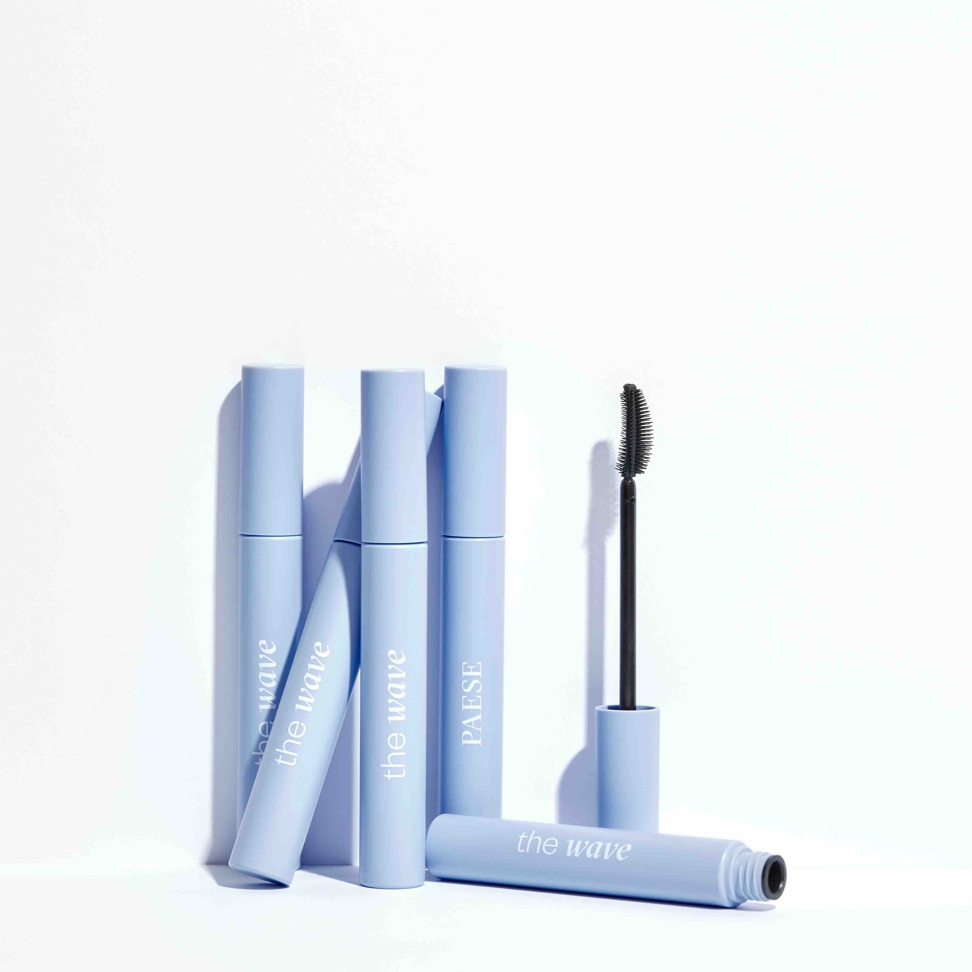 PAESE Cosmetics The Wave Long-Lasting Mascara, with the innovative easy to apply, brush instantly elongates lashes.