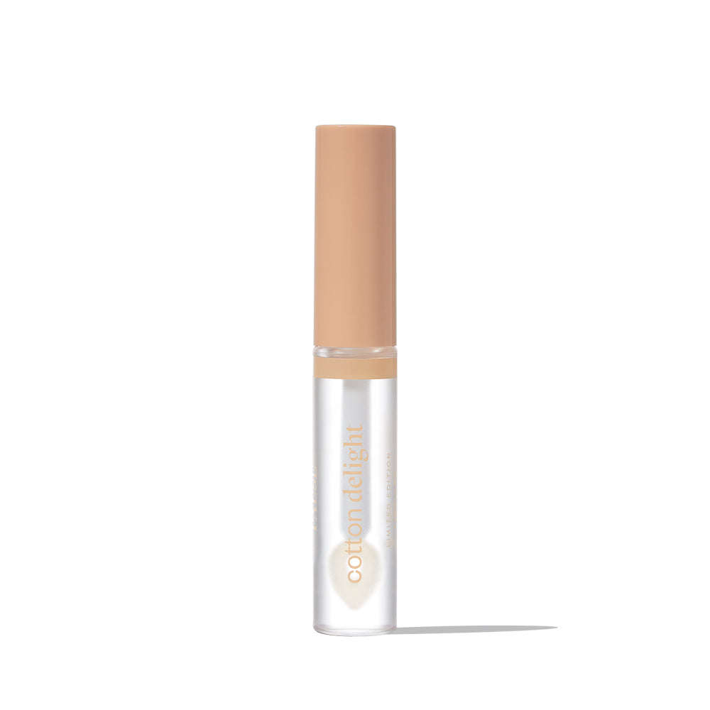 PAESE Cotton Delight Lipgloss, inspired by the delicate cotton flower seed oil, optically enlarges the lips.